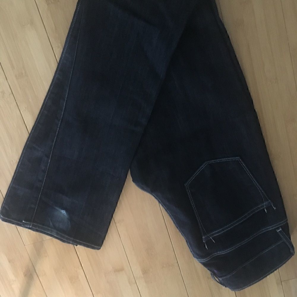 [RICH & SKINNY] straight leg 5 pocket jeans. EUC